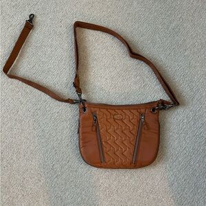 COPY - Lug Swivel Convertible Crossbody Purse